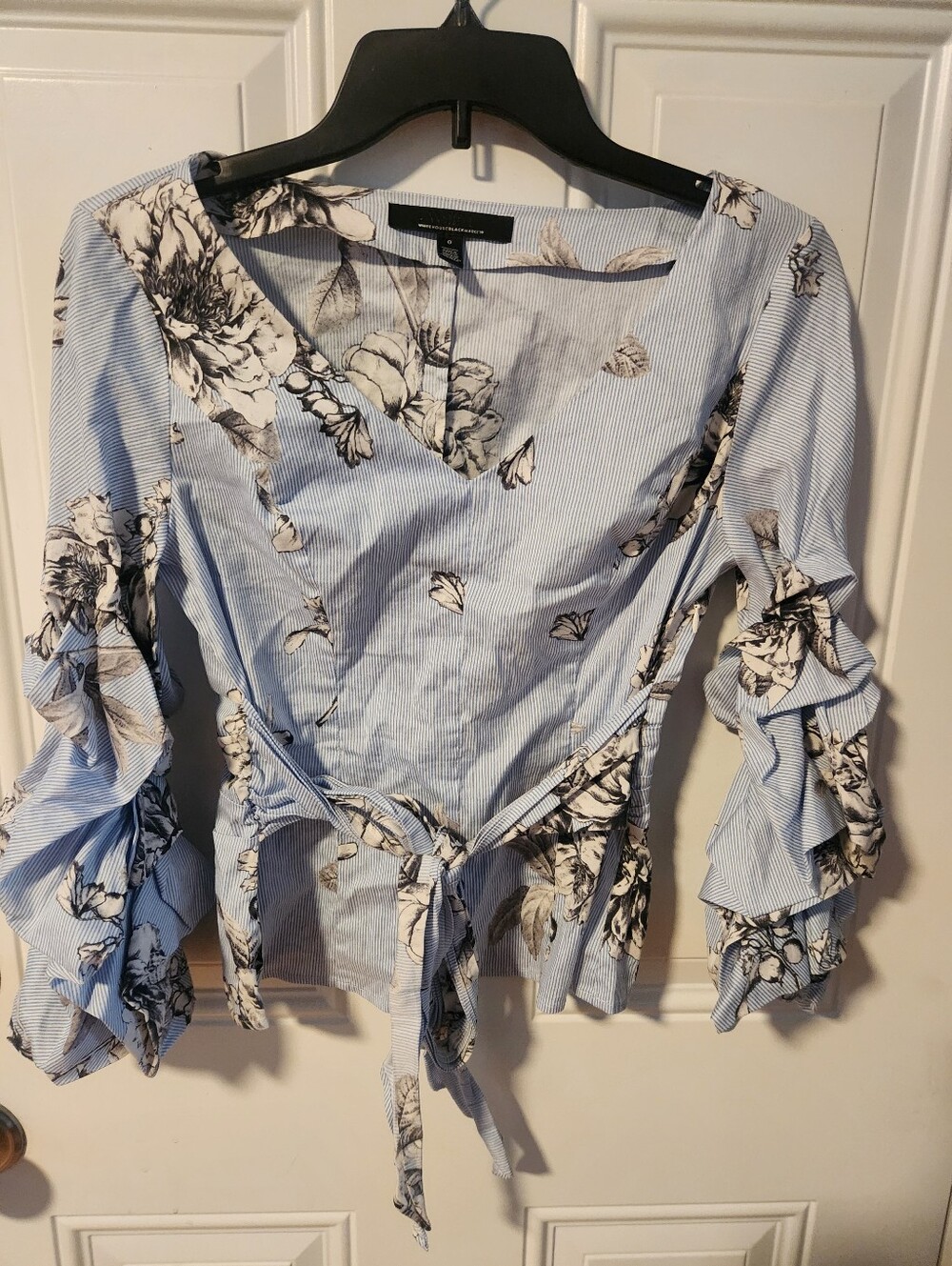 WHBM Floral Tie-Waist Ruffle Sleeve Top - Light Blue Blouse Size 0